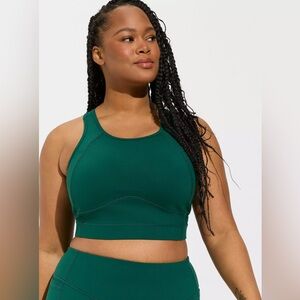 Torrid Active TRU Low-Impact Sports Bra in Botanical Green Size 3X